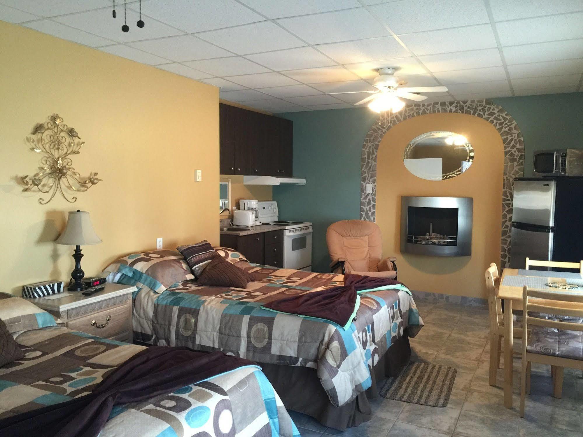 Auberge Familiale La Veranda Trois-Rivieres Ngoại thất bức ảnh