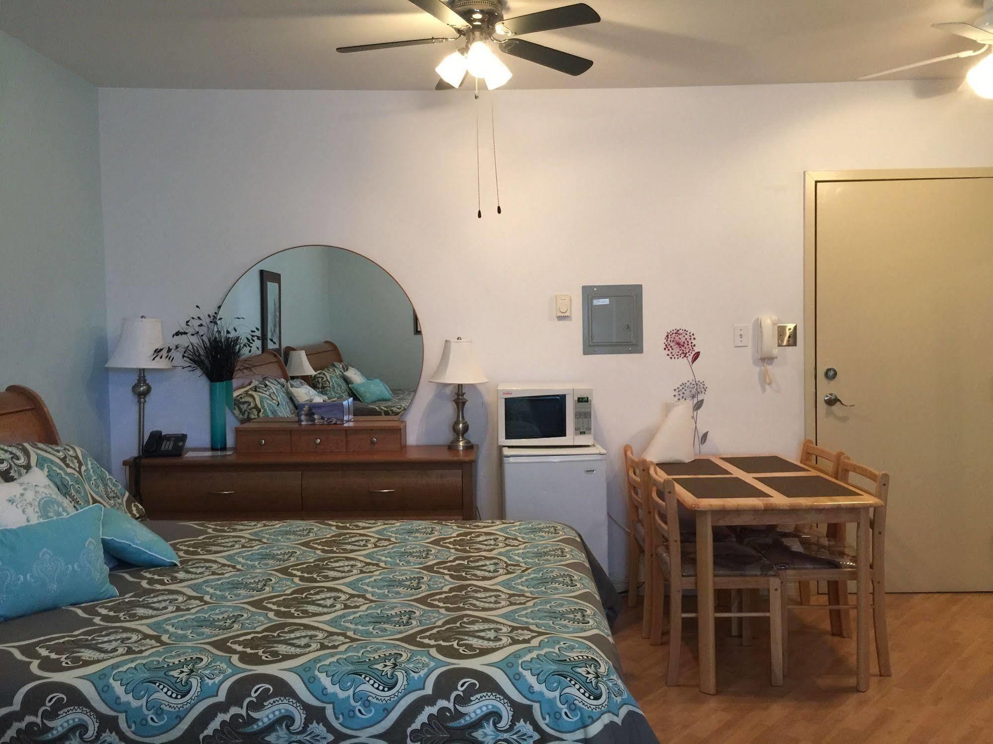 Auberge Familiale La Veranda Trois-Rivieres Ngoại thất bức ảnh
